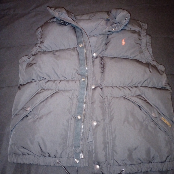 Vest - Picture 3 of 13